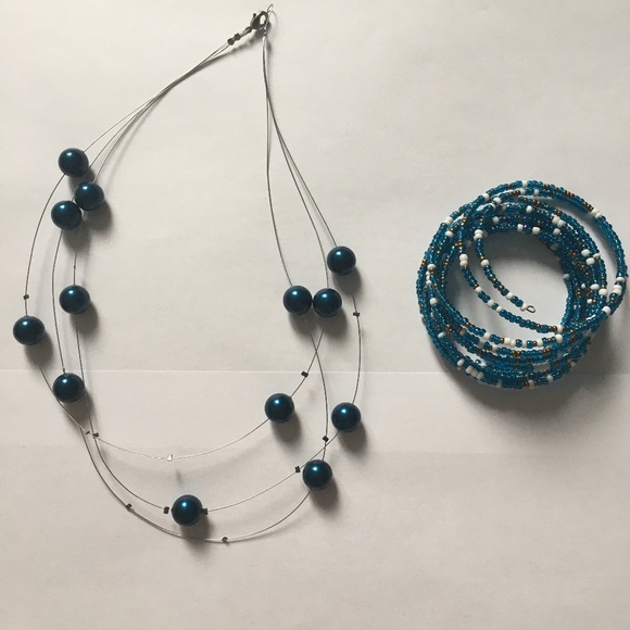 Secondhand Blue Jewelry - Picture 1 of 4